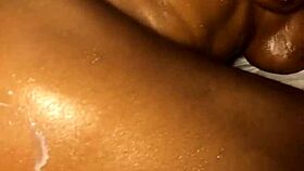 i love the way she makes my dick wet 😍