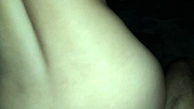 Mueve el trasero para sentirlo bien en el culo
