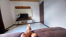 Esposa vadia faz confissão chocante para o marido após passar a noite fora, corno gosta e lhe dá uma enorme carga de porra.