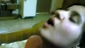 Enjoying round ass in amateur webcam fun