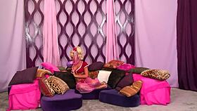 Jessica lynn as blonde genie masturbates on magical couch in costume