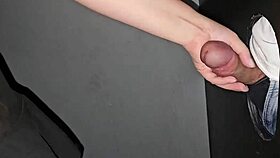 glory hole - safadeza na cabine - transei gostoso com um pau grande do moreno