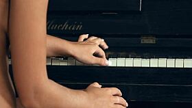 Teen chick rubs erogenic zones