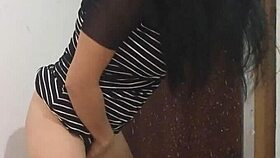 Woman dances and shows buttocks before wedding