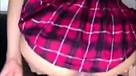 Despu�s De La Fiesta De La Universidad Ella Y Su Mejor Amigo Se Besaron Apasionadamente En El Ba�o