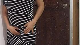 Woman dances and shows buttocks before wedding