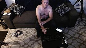 angel loves her webcam sex show 😍