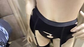 Milf masturbates in changing room