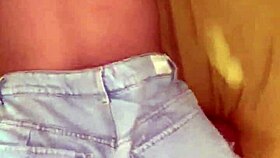 Amateur girl with a big ass fucked without taking off her shorts