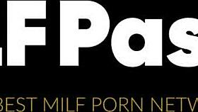 Tattooed Milf Sarah Jessie Spreads Her Silky Legs And Have Sacred Sex With Her Stepson