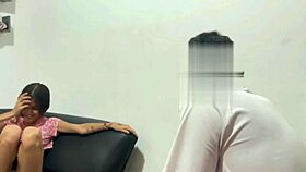 le doy una buena mamada a mi hermanastra mientras nuestros padrastros no estan en casa historia completa