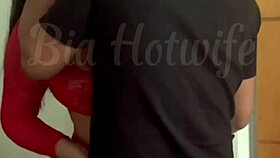 corno chamou o amigo pra arrombar meu cuzinho na nossa cama