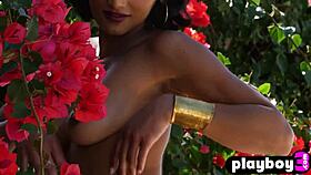 All Natural Milf Angel Constance Exposed Hot Body And Posed Naked Outdoor