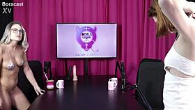 Loira Safada E Ruiva Gostosa Ficam Peladas E Recebem Uma Massagem Tântrica - Reh Queen Sheer Red