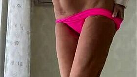 Mature cougar begs for semen creampie inside her wet pussy