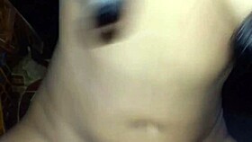 me follo a mi amiga y me hace correrme dentro de su coño