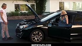 Blonde milf experiences orgasm when boy fucks her after fixing car