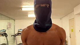 Work out strong biceps and back to lift the ladies during sex