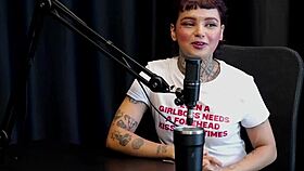 Annie Clementine nervously gets tattooed in group exposure