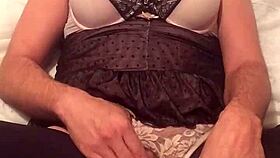 The dirty pissing player unleashes a powerful, intense stream of piss boldly