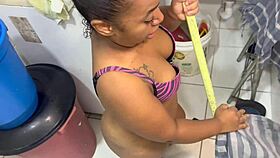 Parte tr�s anazinha fodendo a mini buceta da an�zinha e o cozinho dela pela primeira vez completo no red e no cher