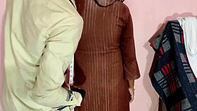 Desi bhabhi got fucked by dress tailor after he accidentally touched her pussy 😏