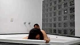I fucked the chubby latina in the motel jacuzzi