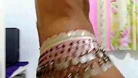 odalisque shakes hips nicely