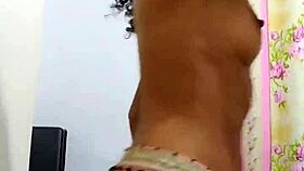 odalisque shakes hips nicely