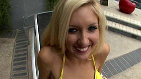 Emily Kae's Cum-Leaking Facial Session