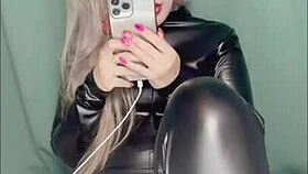 Wear my used panties under your work clothes 😈