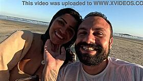 cuspe e toma no cuzinho foda anal em público na praia