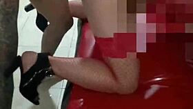 The mature woman does double penetration with shy guys