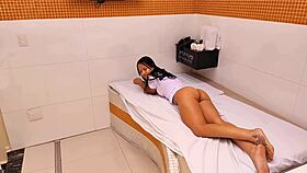 she addicted to giving ass 😏