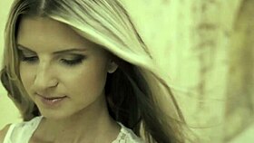 Valentina Ginagerson demonstrates beauty power with music and style