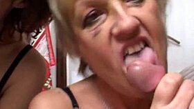 italian amateur milf moans loudly during pussy licking session