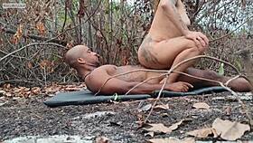 Vizinha Safada E Vista Fudendo No Mato Com O Seu Amante Até O Cu Ela Deu Com Raiva Do Marido Corno