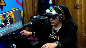 didy reis shows her beautiful tits on podcast