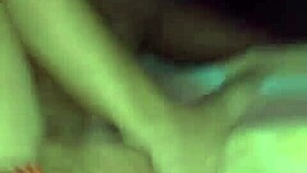 Follando Con Mejor Amigo De Mi Esposo En Hotel Mientras El Ve Por Video Llamada