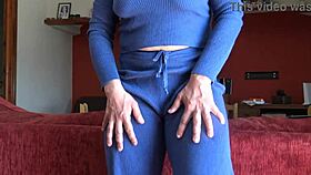 hot french algerian mature shows her hairy pussy 😏