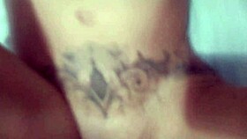 Coroa Com Cara de Vagabunda Deixou Eu Meter no Pelo e Gozar na Buceta Dela