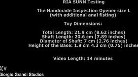 ria sunn tests massive toy with anal fisting