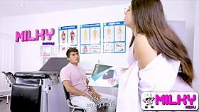 La Culona Y Sexy Doctora Folla Con El Paciente En El Hospital With Intense Bent Over Action