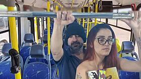 Estudante foi encoxada dentro do onibus