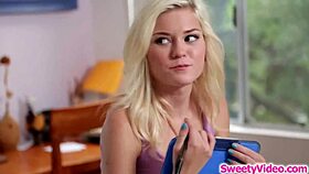 i love facesitting my straight friend, she's so responsive