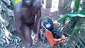 Masturbate trying to cum hard this Easter to show his fans right now