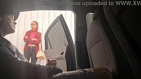 Punheta Arriscada Na Rua Para Estudante Que Estava No Ponto De Ônibus!