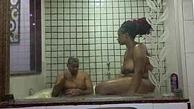 primeira vez da morena na hidromassagem 😏