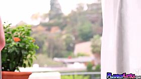 smoking hot brunette muse jade elizabeth shows off big boobs outdoor