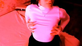 Vibrator Makes Brunette Amateur Writhe Wildly And Sneeze In Orgasmic Frenzy!